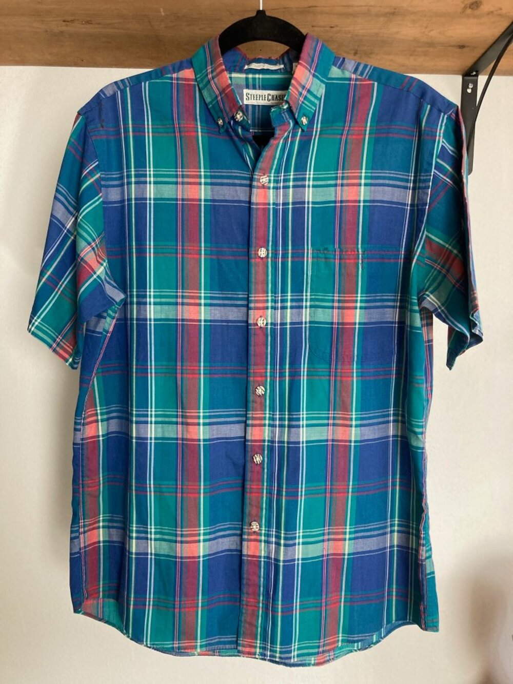 Vintage Men's Plaid Short Sleeve Shirt  - Size Medium